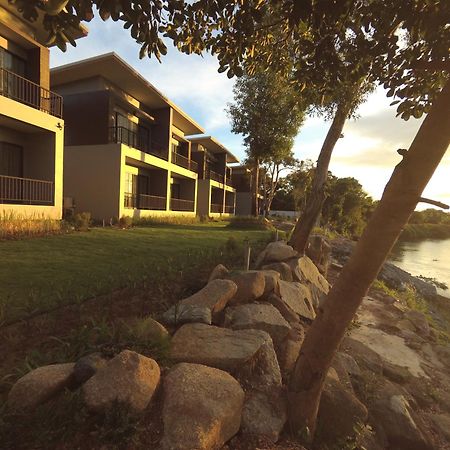 Riverawan Hotel Chanthaburi Exterior photo