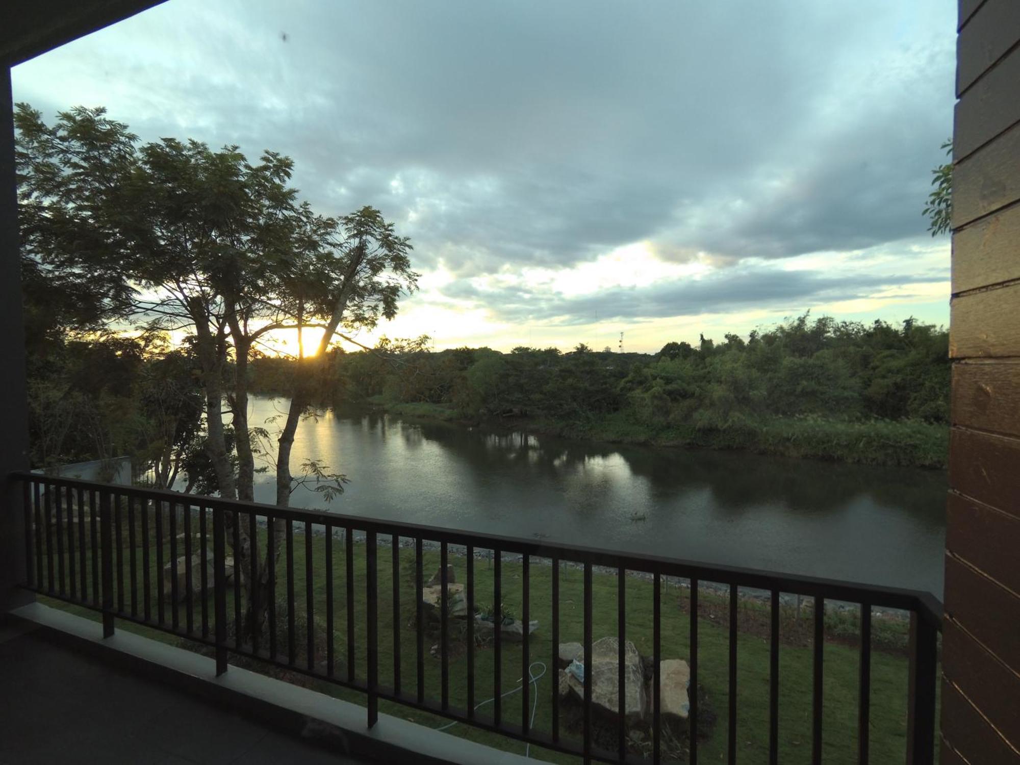 Riverawan Hotel Chanthaburi Exterior photo