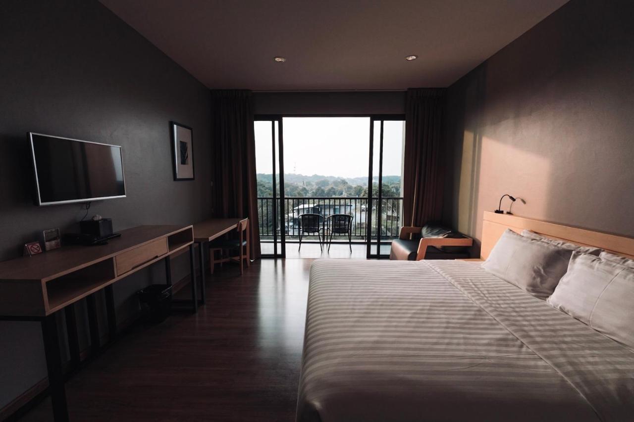 Riverawan Hotel Chanthaburi Exterior photo