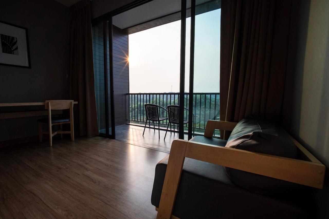 Riverawan Hotel Chanthaburi Exterior photo